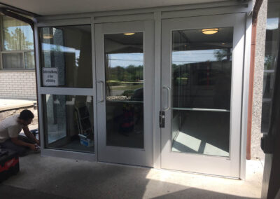 Commercial doors installation and repair